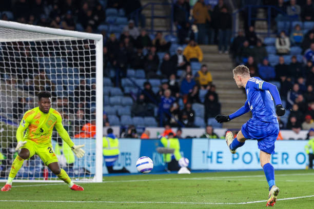 展现了对自 展现了对自