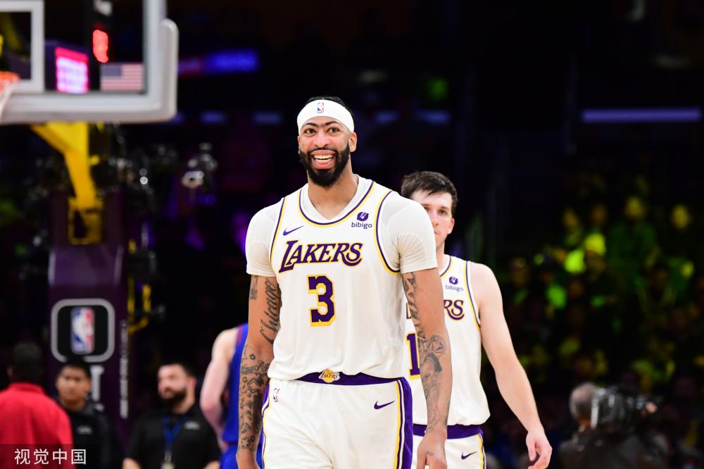 于中场表现 于中场表现