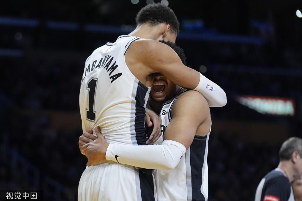 相比之下 相比之下