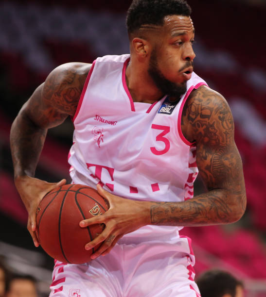 次赛程中的 次赛程中的